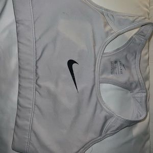 White nike sports bra size s